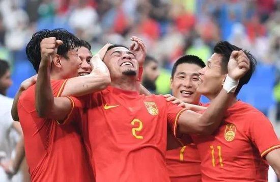 诱抱：床战